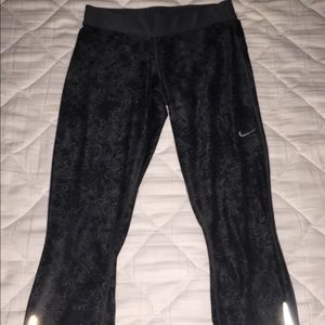 Nike Dri Fit crop leggings